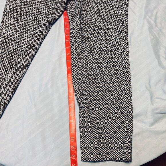 Banana Republic Hampton Fit Petite Patterned Jacquard like Fabric Pants, SZ 8P - Picture 8 of 8